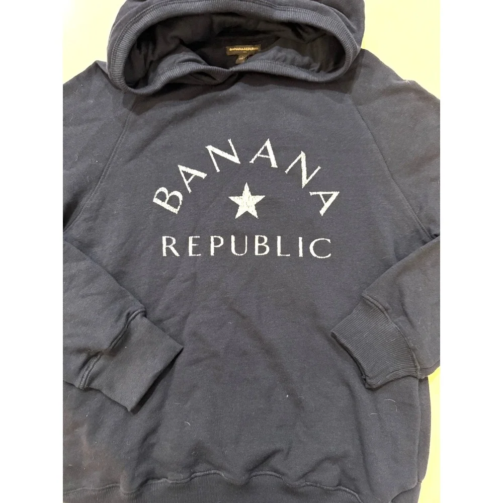Banana Republic brand banana
